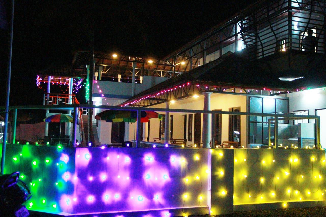 Hotel Chaandhni Lake View Alappuzha Exterior foto